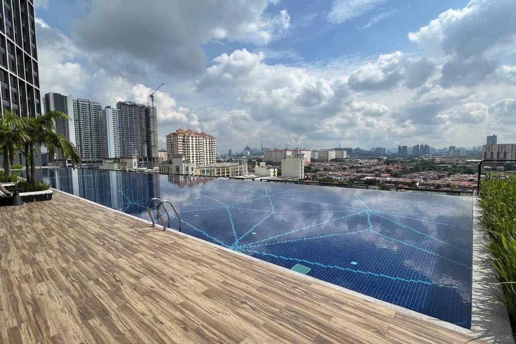 Mt Stay @ Aera Residence Petaling Jaya Ngoại thất bức ảnh